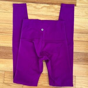 Lululemon mint condition high rise wunder under. Length 28